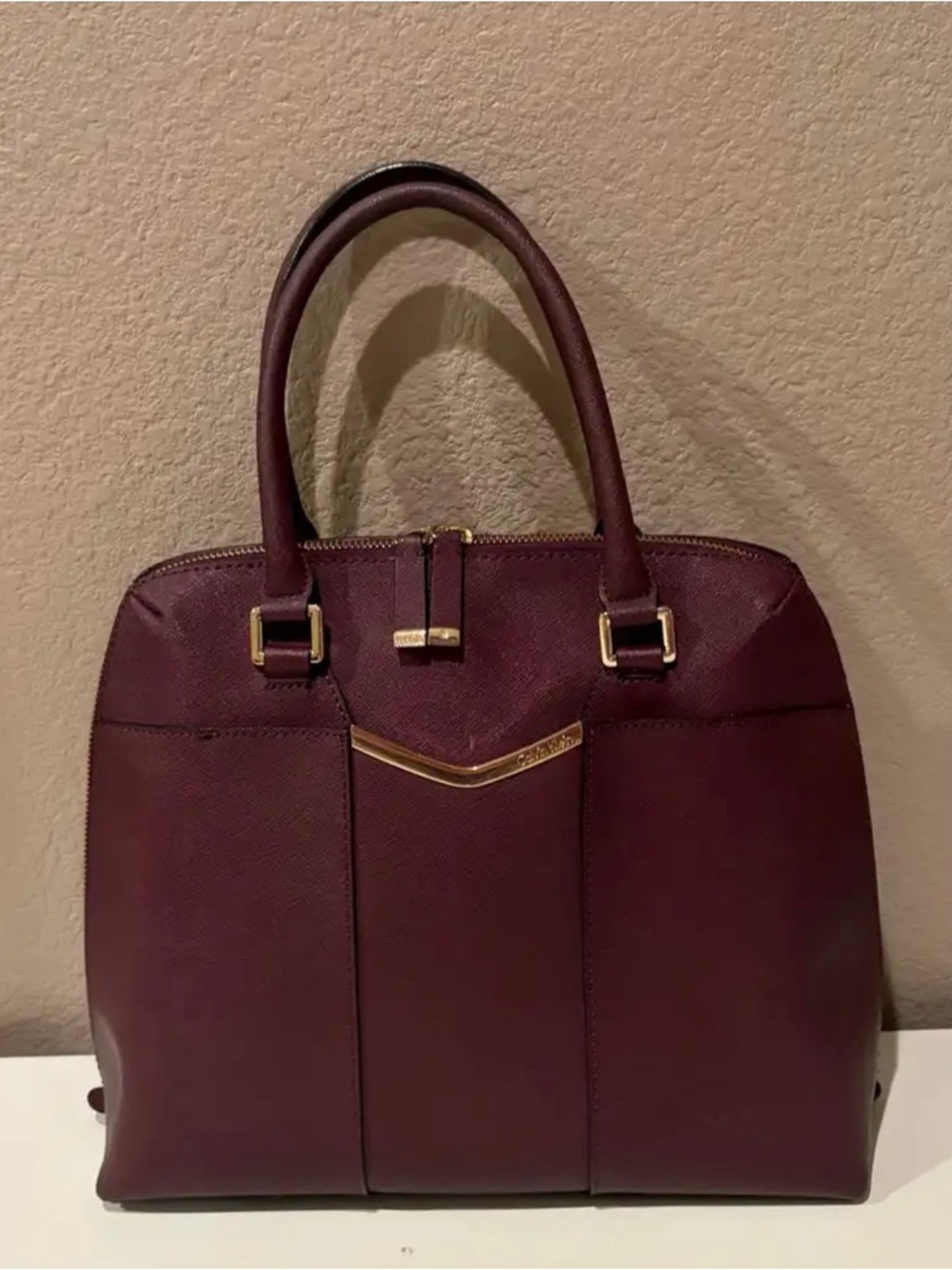 Calvin Klein Satchel Handbag in Burgundy